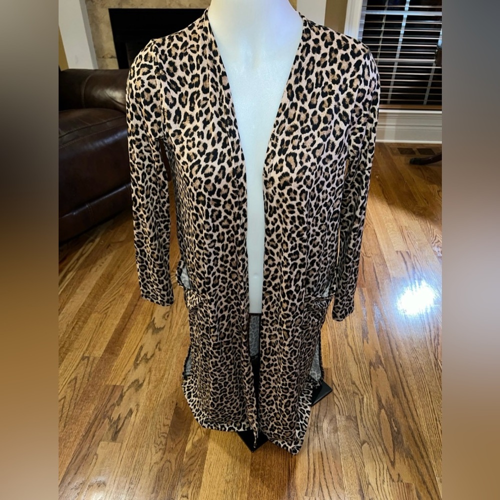 Chic Leopard Print Cardigan